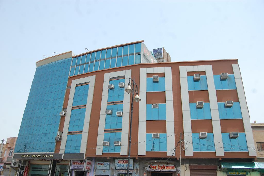 Metro Palace Hotel Биканер Екстериор снимка